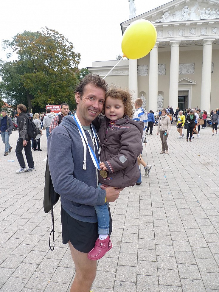 Paul'as po Vilniaus maratono su dukrele Minija.