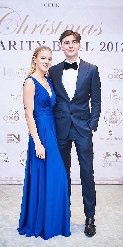 Nedas Jakimavičius su drauge.