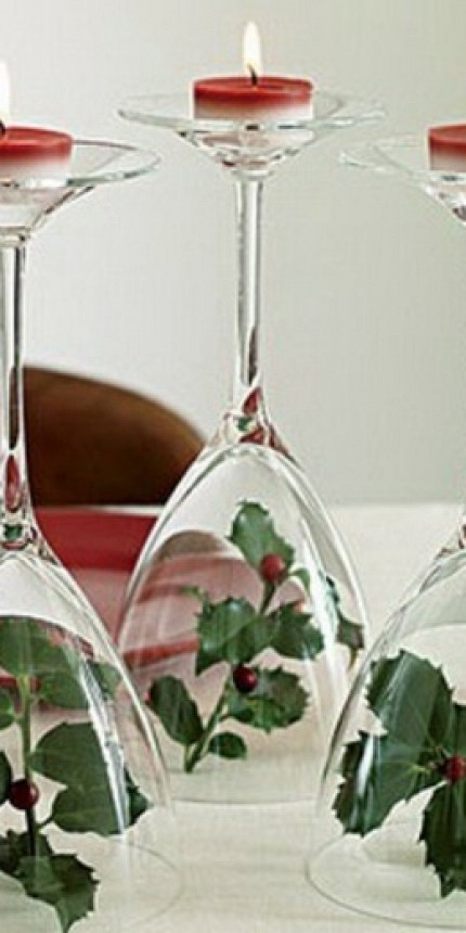 Negeriantiems vyno taurės atstos žvakides: http://furniture.trendzona.com/decoration-2/christmas-decoration-ideas-home.html